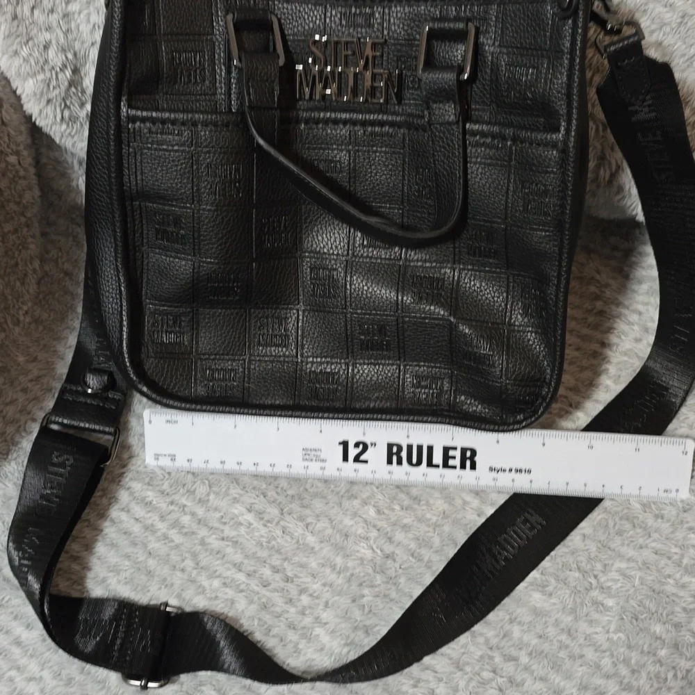 Steve Madden Crossbody - Picture 3 of 7